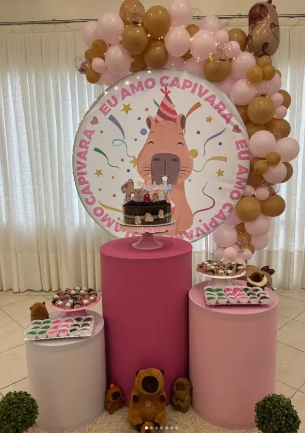 Decoração delicada em tons de rosa